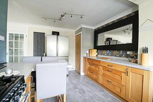 Kitchen- click for photo gallery